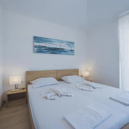 Luxury Apartments Cuba Novalja Exterior photo